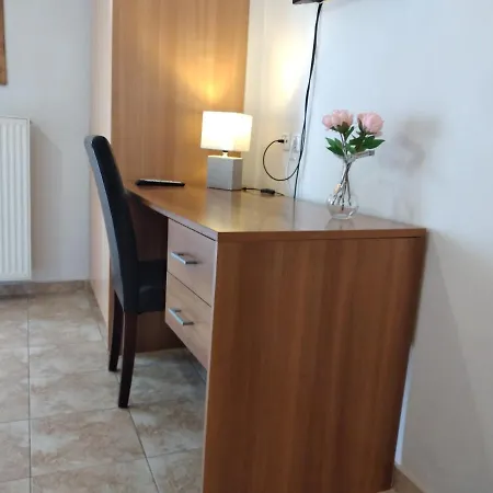 아파트 Antonelo 2 Luxury Aparts 라리사